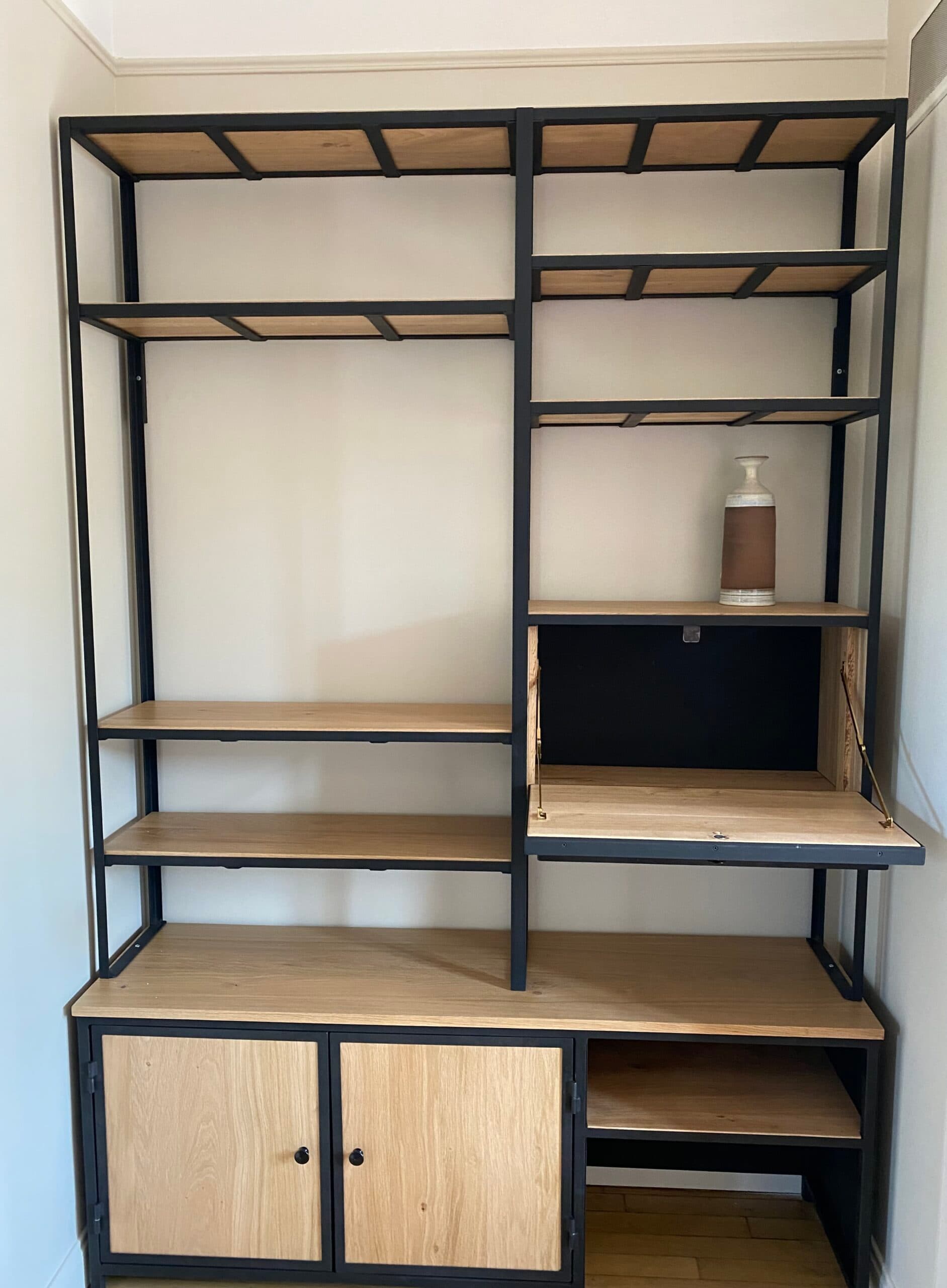 Bibliothèque bois et métal ALYA - Meuble artisanal sur mesure