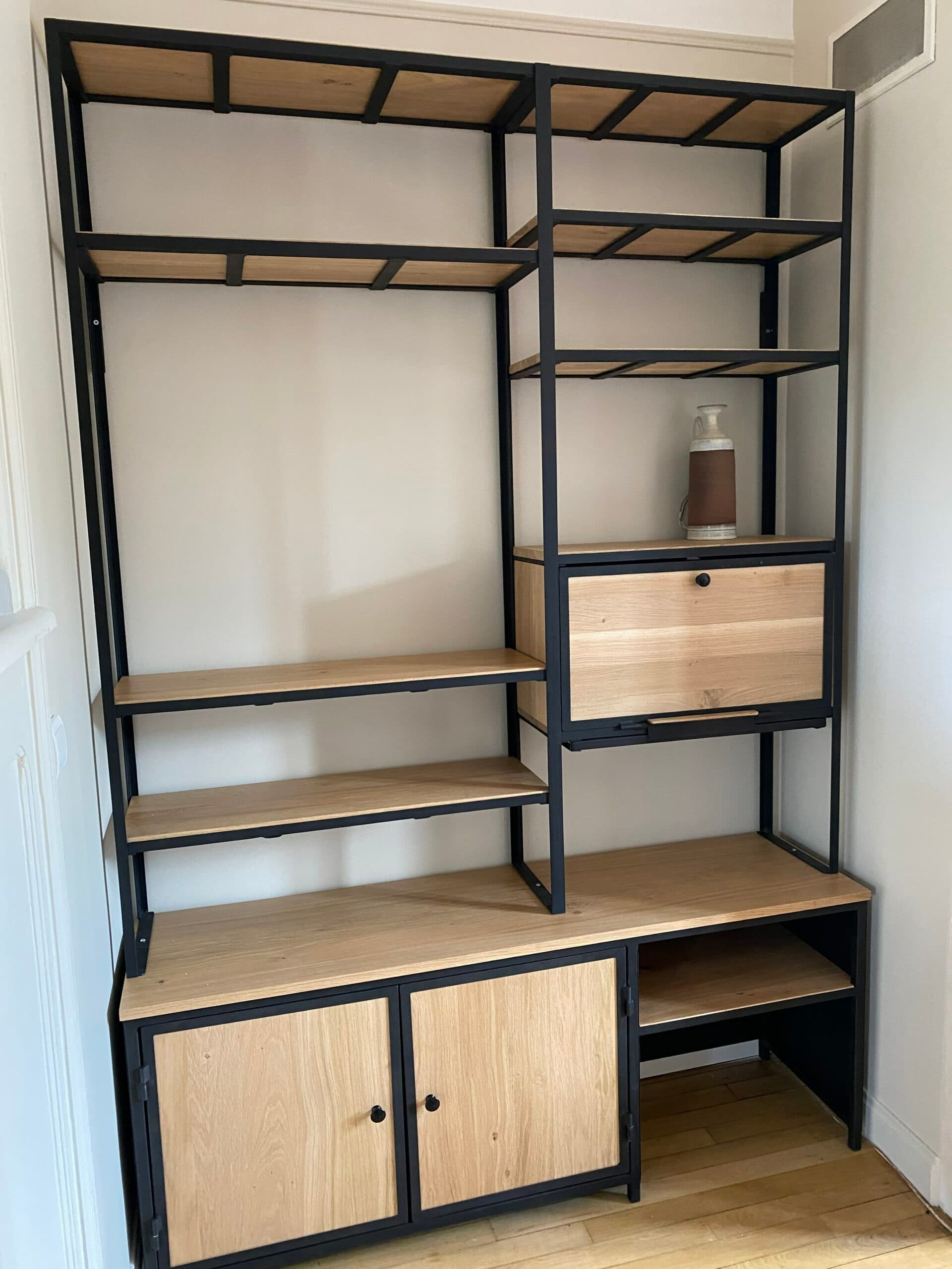 Bibliothèque bois et métal ALYA - Meuble artisanal sur mesure