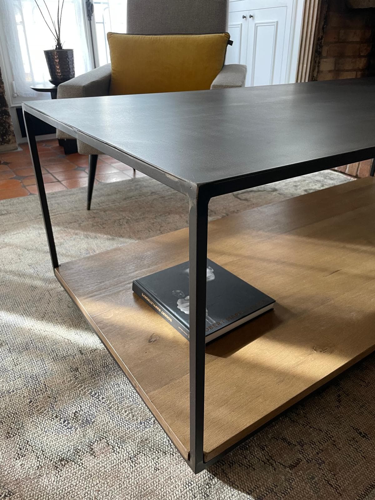 Table basse rectangulaire sur roulettes avec double plateau "STEELWOOD"