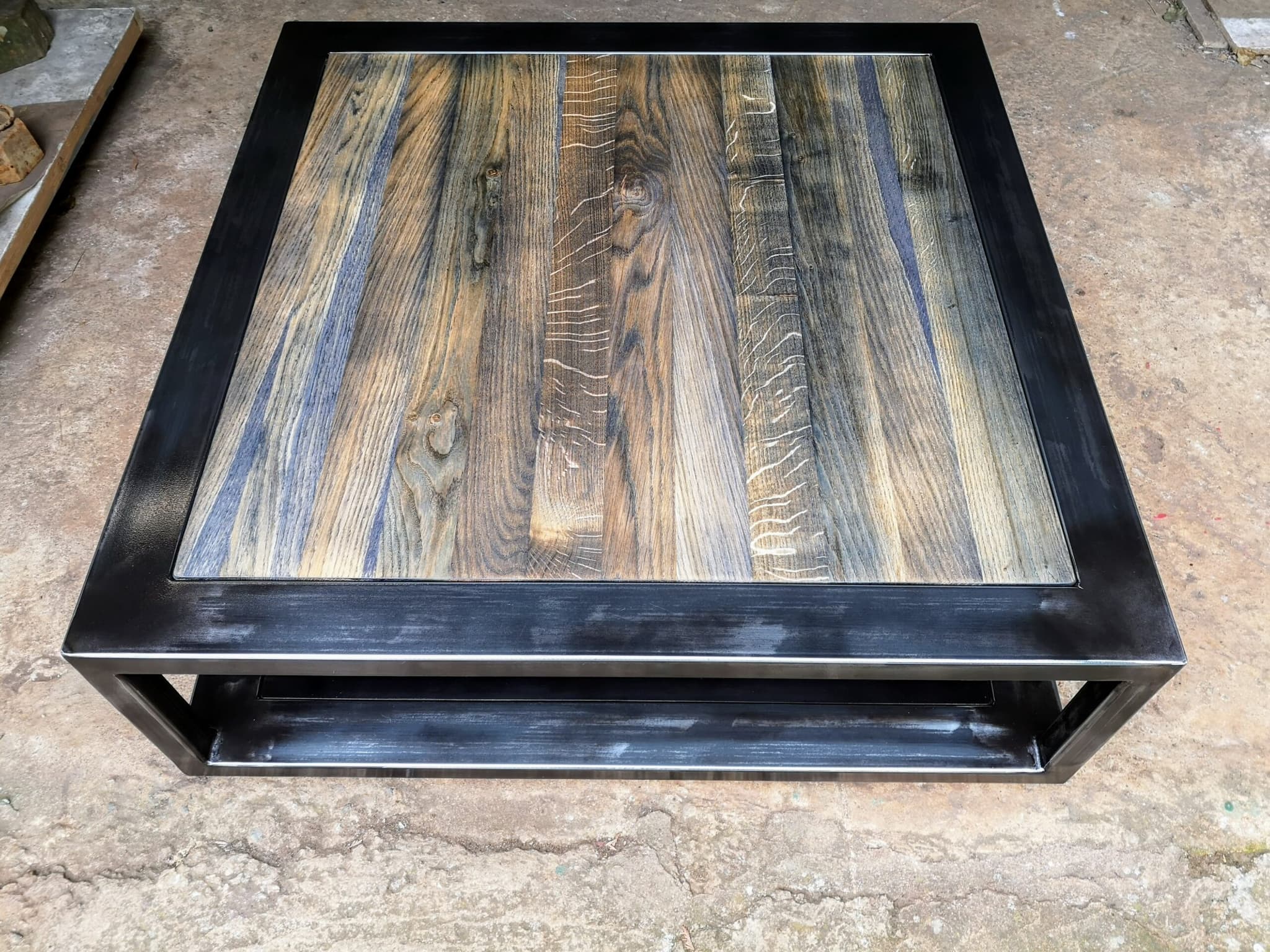 Table basse industrielle " CHARME " carré en métal et bois 2 plateaux