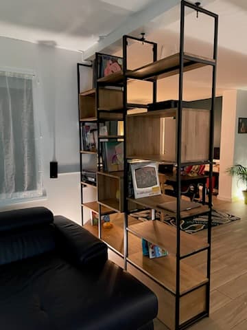 Bibliothèque double face BOXES BOOKS en hêtre sur mesure