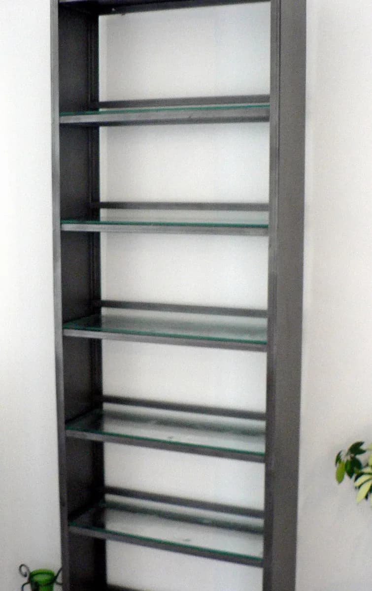 Etagère, Bibliothèque sur mesure en acier brossé et verre réalisée pour Paris