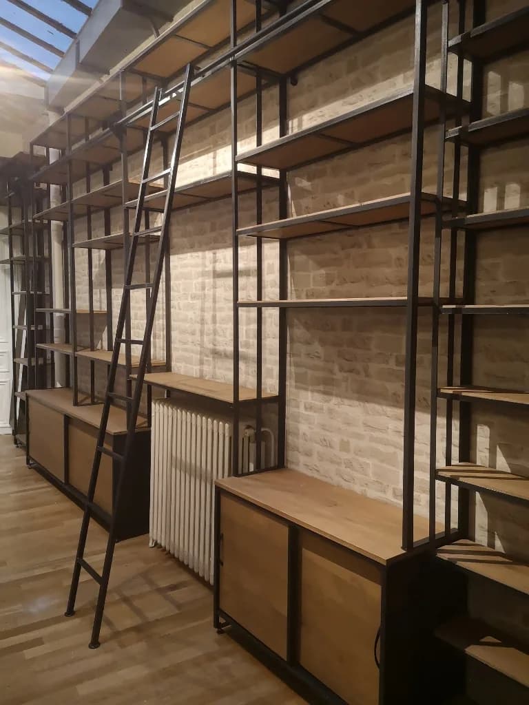 bibliotheque style industriel chene massif metal avec echelle