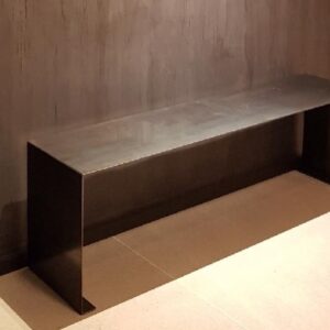 Banc design de qualité sur mesures en métal "ULTIMO"