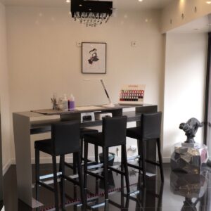 Bar Comptoir "ONGLERIE" en Métal Laqué
