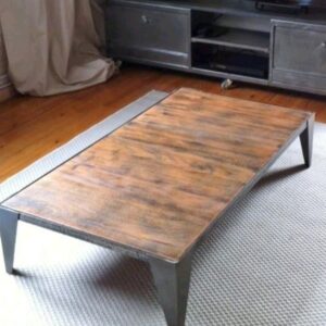 table basse style industriel en bois massif et métal, Made in France et sur mesure