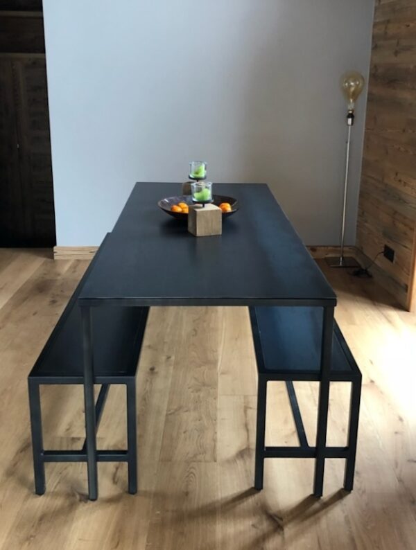 Table design rectangulaire en métal brut sur mesure "PURE" – Image 2