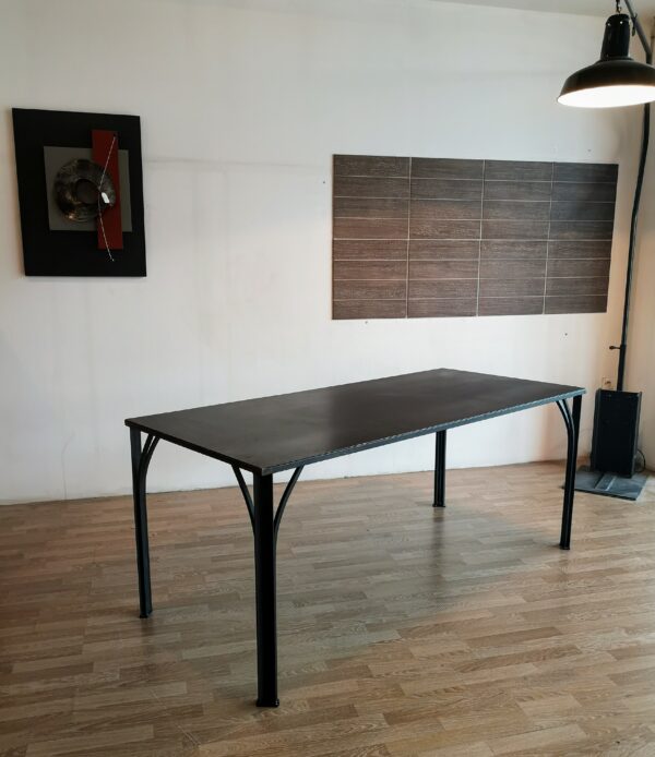 Table à manger en acier brut industrielle "BALTARD" – Image 2