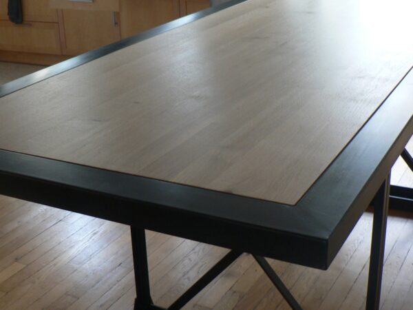 Table repas style industriel métal et bois massif "EIFFEL" – Image 4