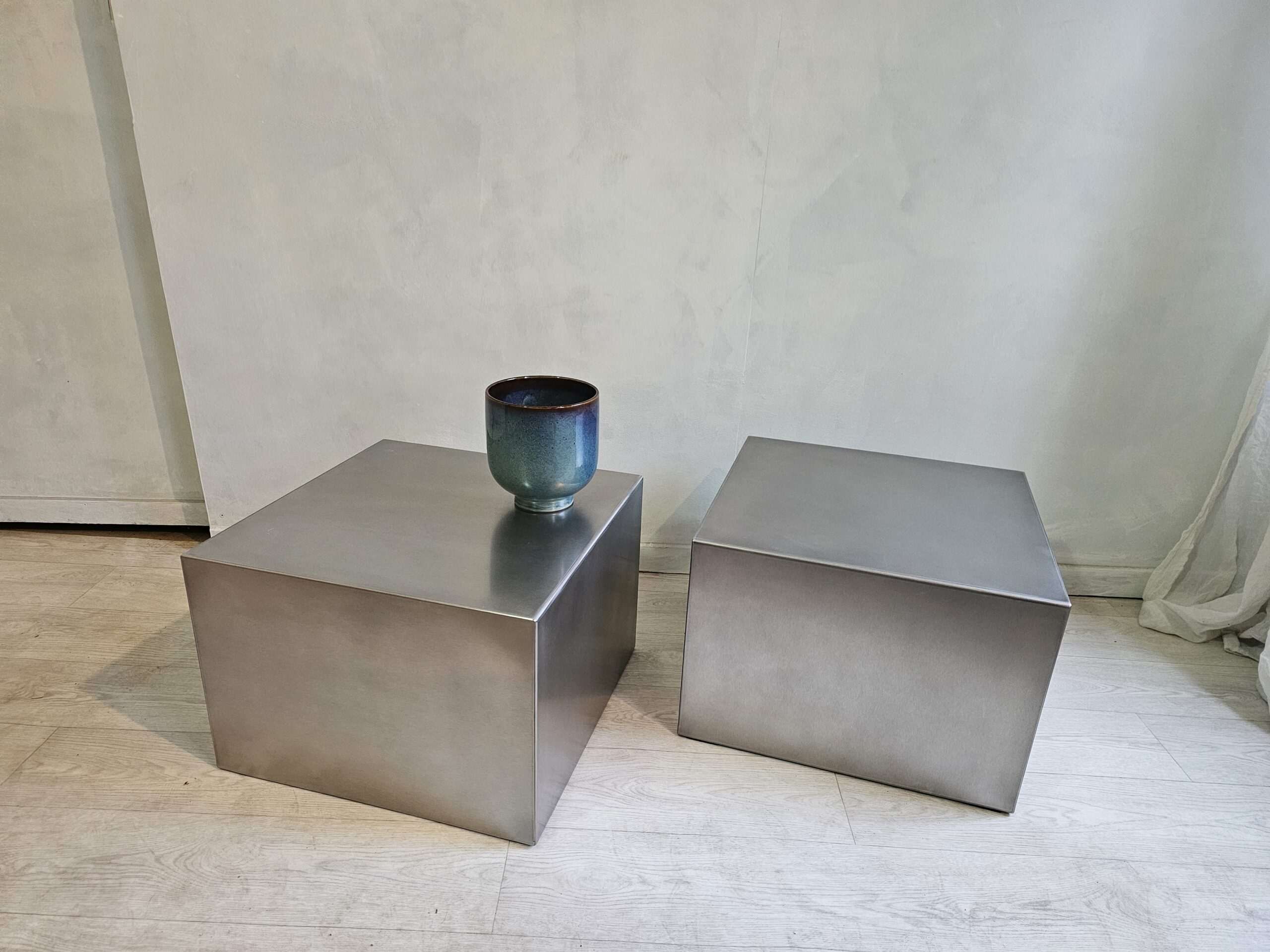 Jeu de deux tables Tables Basses Design Acier Inoxydable Poli ou Vibré Sur Mesure "CUBE"