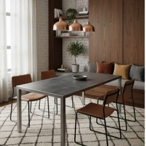 Table à manger rectangulaire en acier patiné sur mesure dans une salle à manger contemporaine et chic.